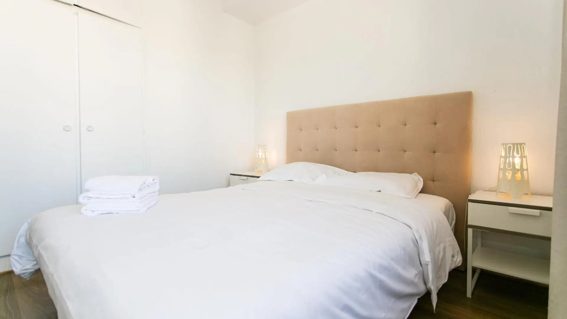 Upper 1Br Paris Cozy Apartment France