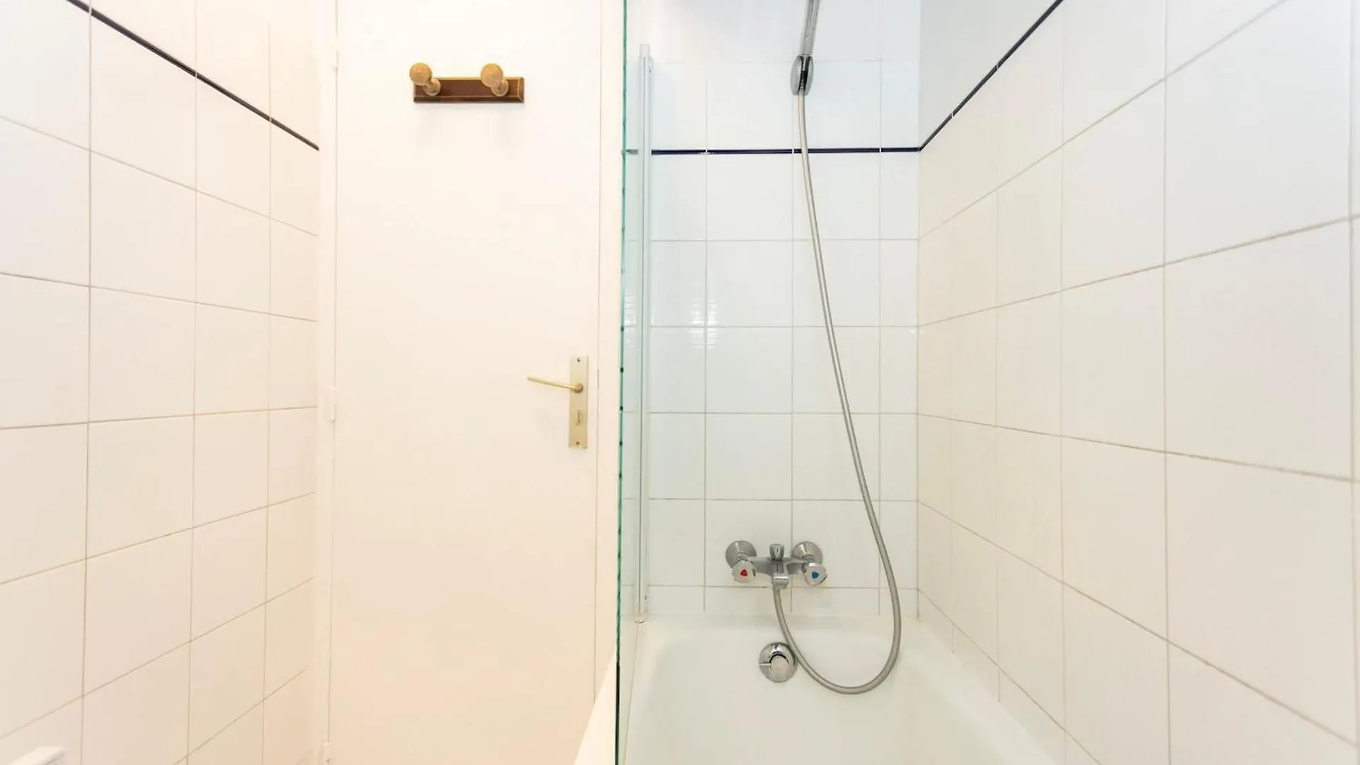 Upper 1Br Paris Cozy Lägenhet