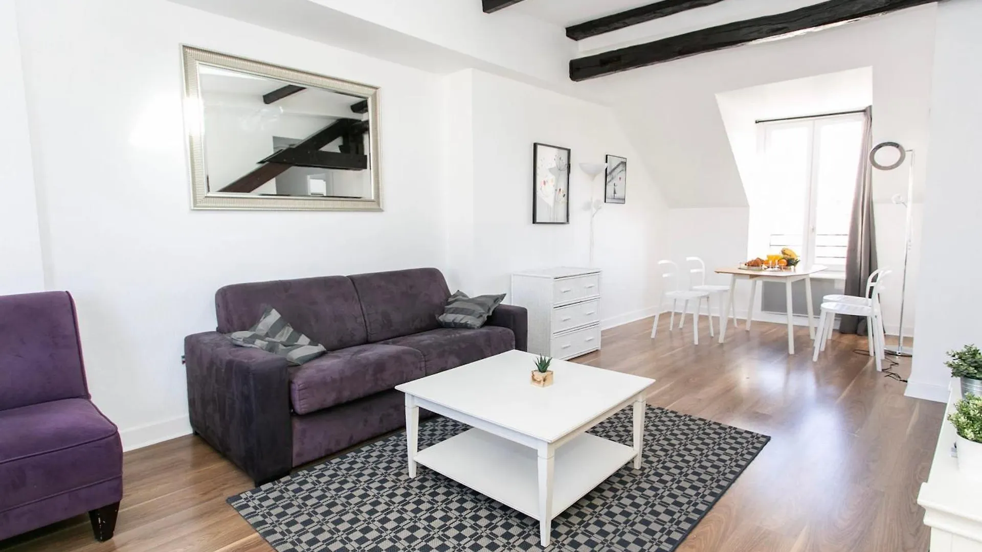 Upper 1Br Paris Cozy Lägenhet 0*,  Frankrike